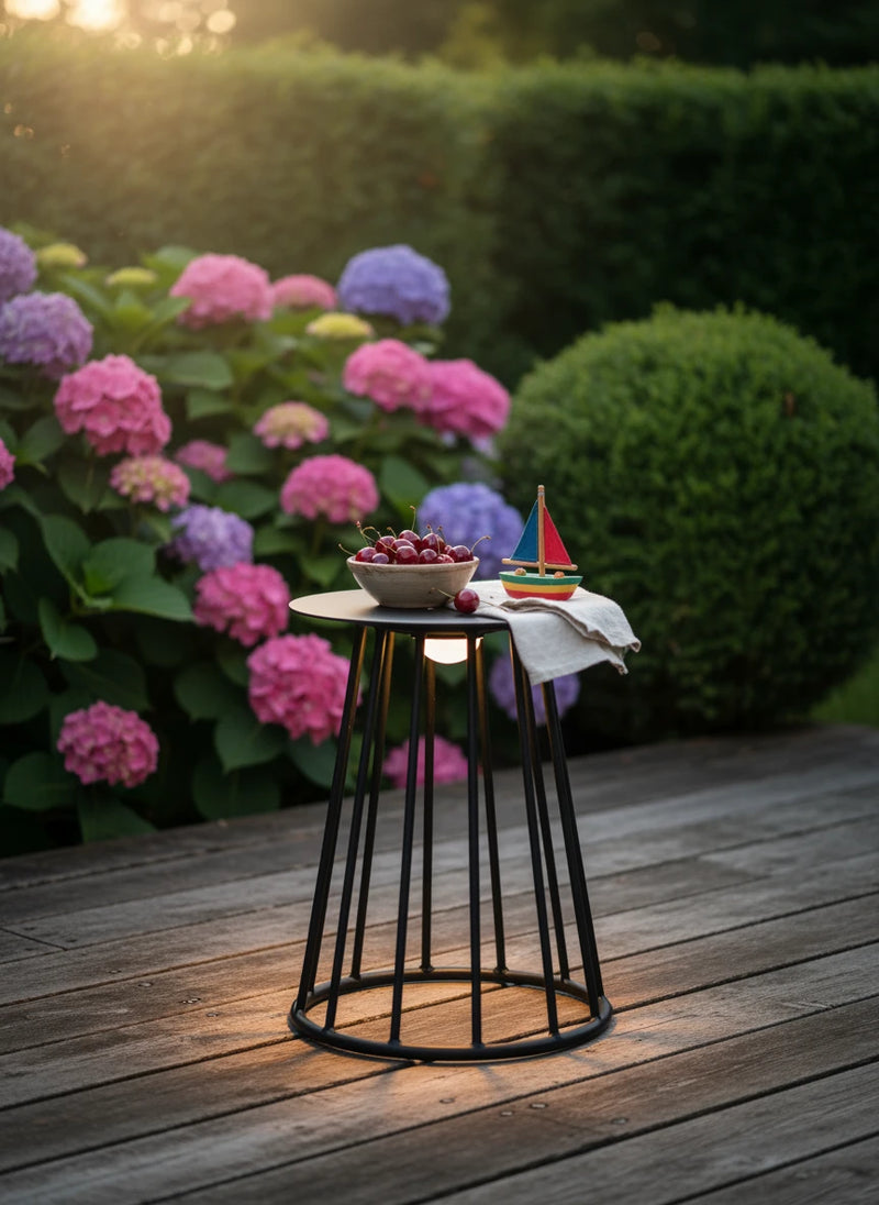 Cuenca Multifunktionale Solar Gartenleuchte und Koffee Tisch