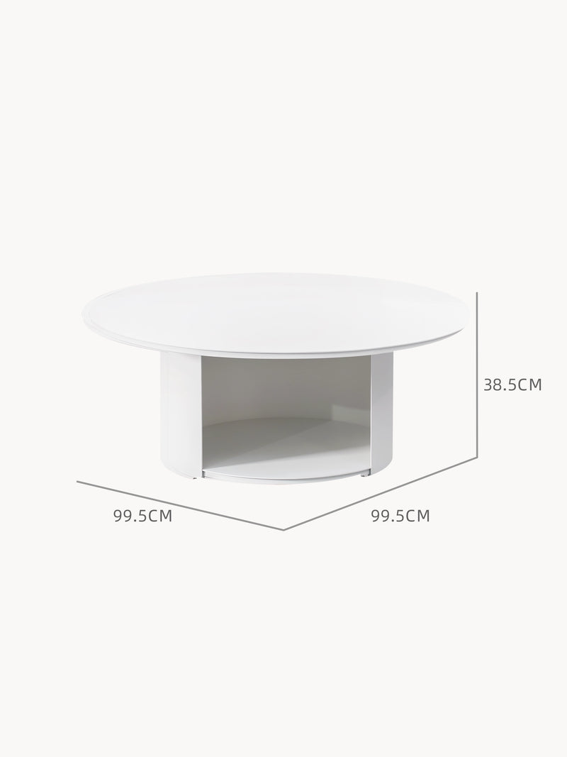 Santorini Garten Solar-Leuchtetisch, eingebettet in einer eleganten Sofagarnitur, kombiniert mediterranes Design mit deutscher Romantik. Hochwertige Materialien und modulare Flexibilität bieten luxuriösen Komfort für Außenbereiche.
