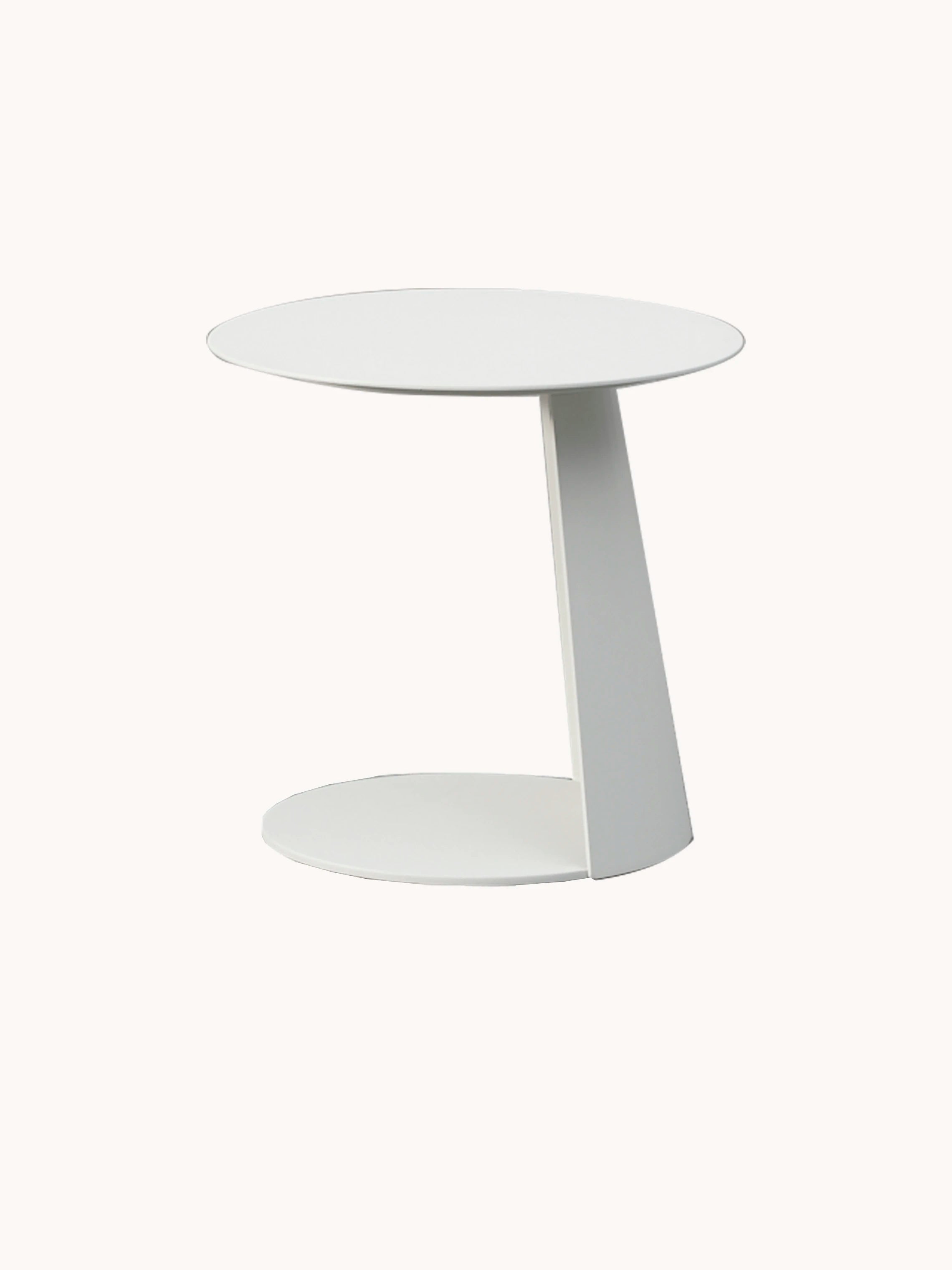 Karlsruhe Couchtisch - Slimline-Aluminium Pulverbeschichtung-Weiß: Eleganter, runder Tisch mit klaren Linien, ideal für moderne Außenbereiche. Maße: L40.5 x B40.5 x H48cm. Perfekt für stilvolle, modulare Outdoor-Gestaltungen von Finqa GmbH.