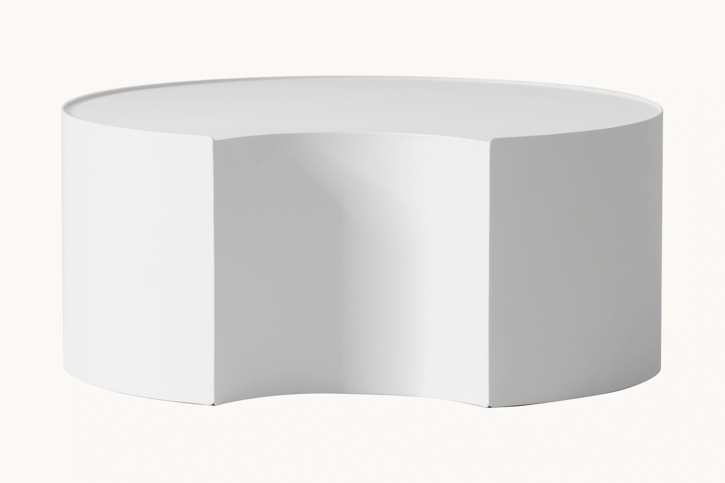 Aluminium Rundsolarlampe mit geschwungenem Design, ideal für stilvolle und nachhaltige Außenbereiche. Diese Solarleuchte von Finqa GmbH verbindet modernes Design mit Funktionalität für Gärten und Terrassen.