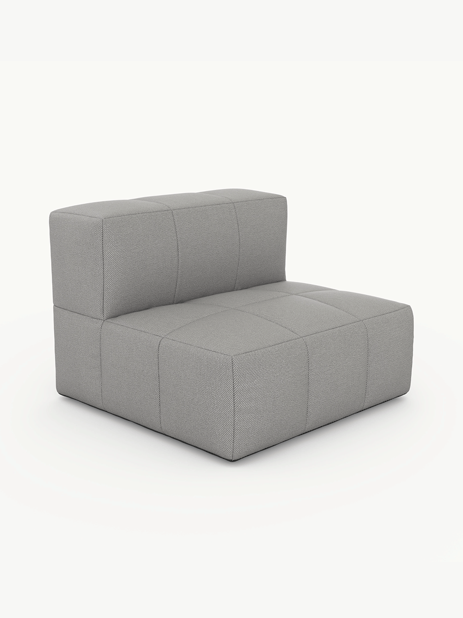 Modulares Garten-Lounge-Set Marshmallow zeigt ein armloses, hellgraues Sofa-Modul mit niedrigem, getuftetem Rücken und Sitz, ideal für individuell gestaltbare, wetterfeste Outdoor-Einrichtungen von Finqa GmbH.