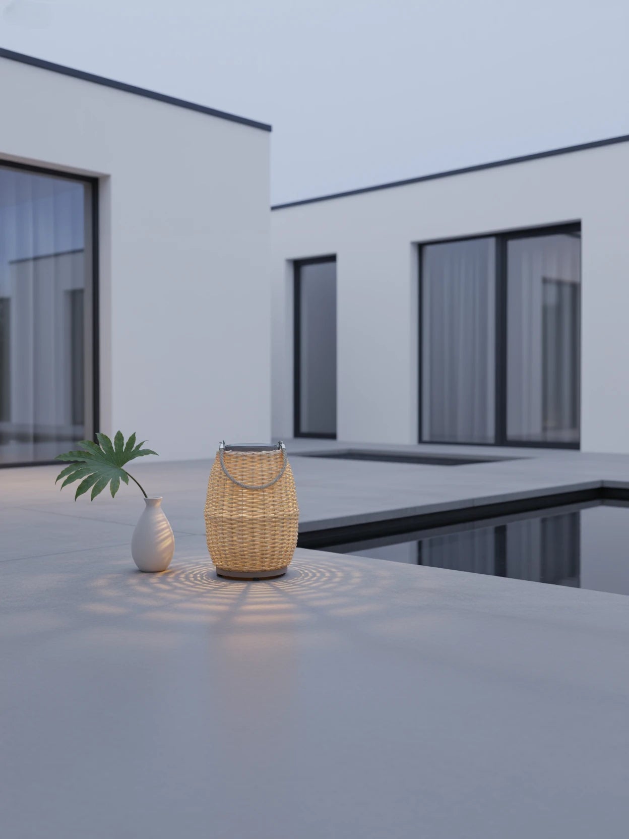 Heidelberg Solar Gartenlampe Aluminium Pulverbeschichtung - Bucheoptik 40cm: Eine elegante, solarbetriebene Leuchte aus geflochtenem Aluminium und Olefin, strahlt warmes Licht im modernen Patio und reflektiert nachhaltiges Design.