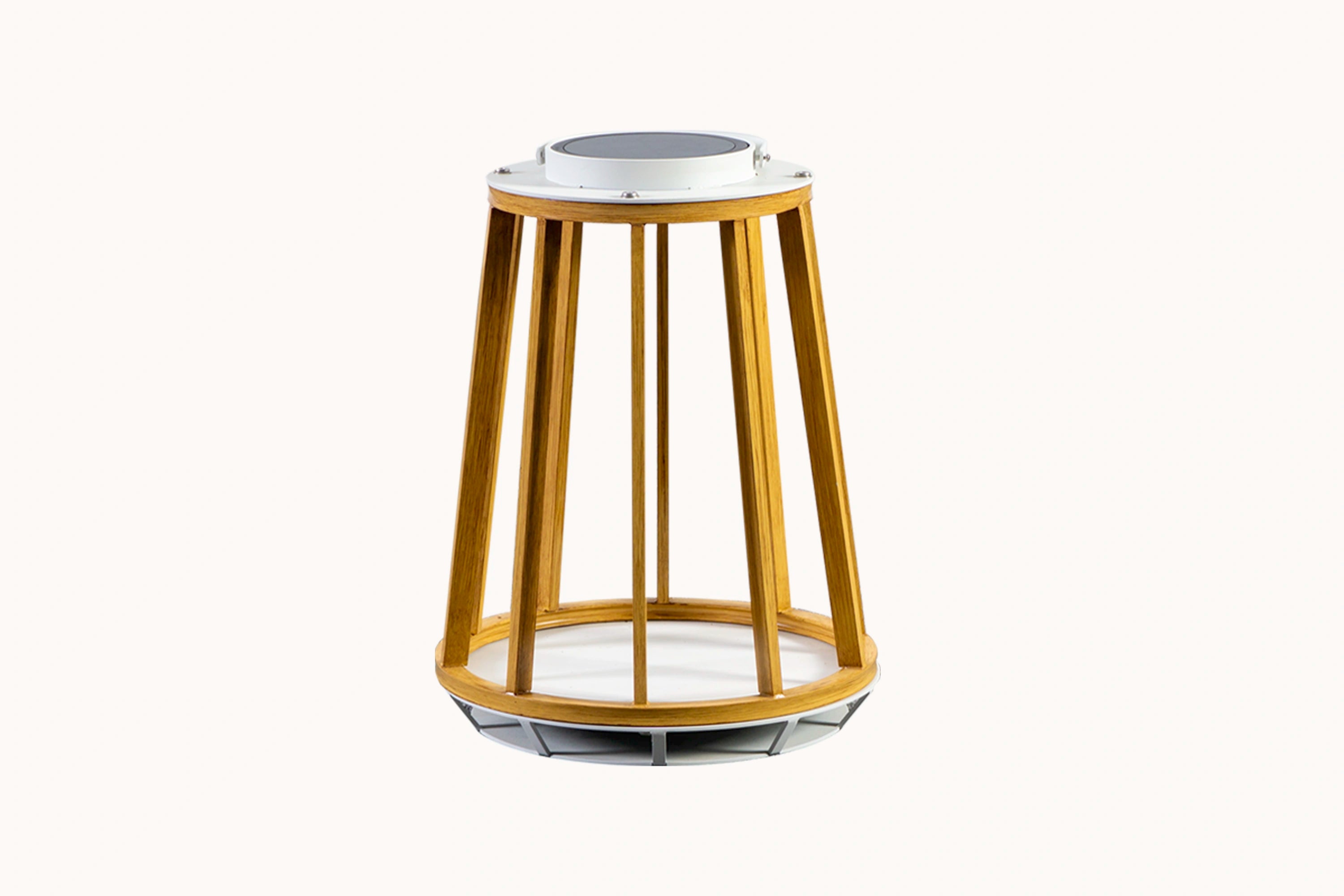 Cordoba Solar Garten Lampe, elegant geflochtenes Aluminiumseil auf einem stabilen, wetterfesten Aluminiumskelett, ideal für stimmungsvolle Beleuchtung in Gärten und Terrassen.