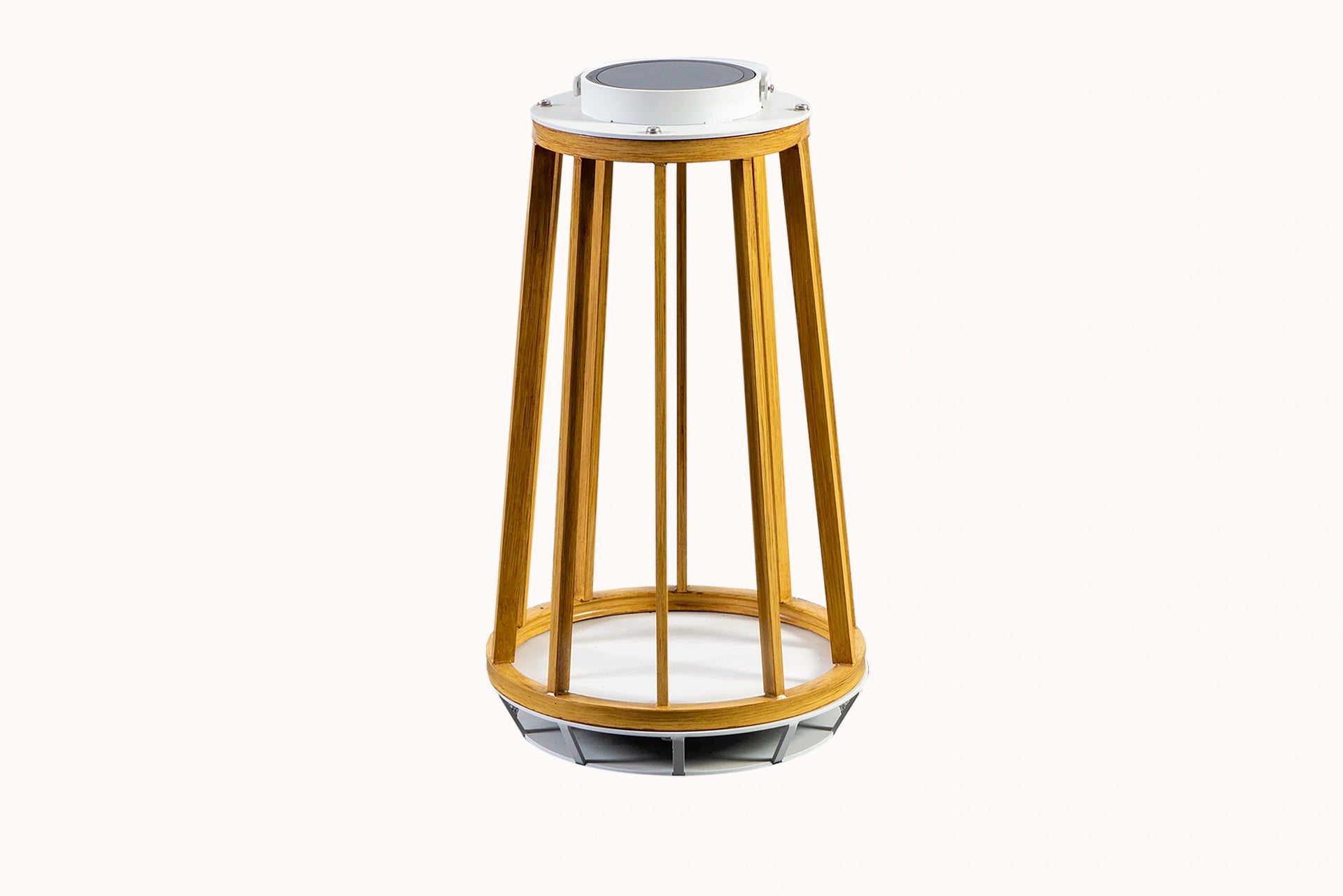 Cordoba Solar Garten Lampe Aluminium Teakholzimitation mit geflochtenem Olefin-Seil und robustem pulverbeschichtetem Aluminiumrahmen, ideal für stilvolle, wetterfeste Outdoor-Entspannung.