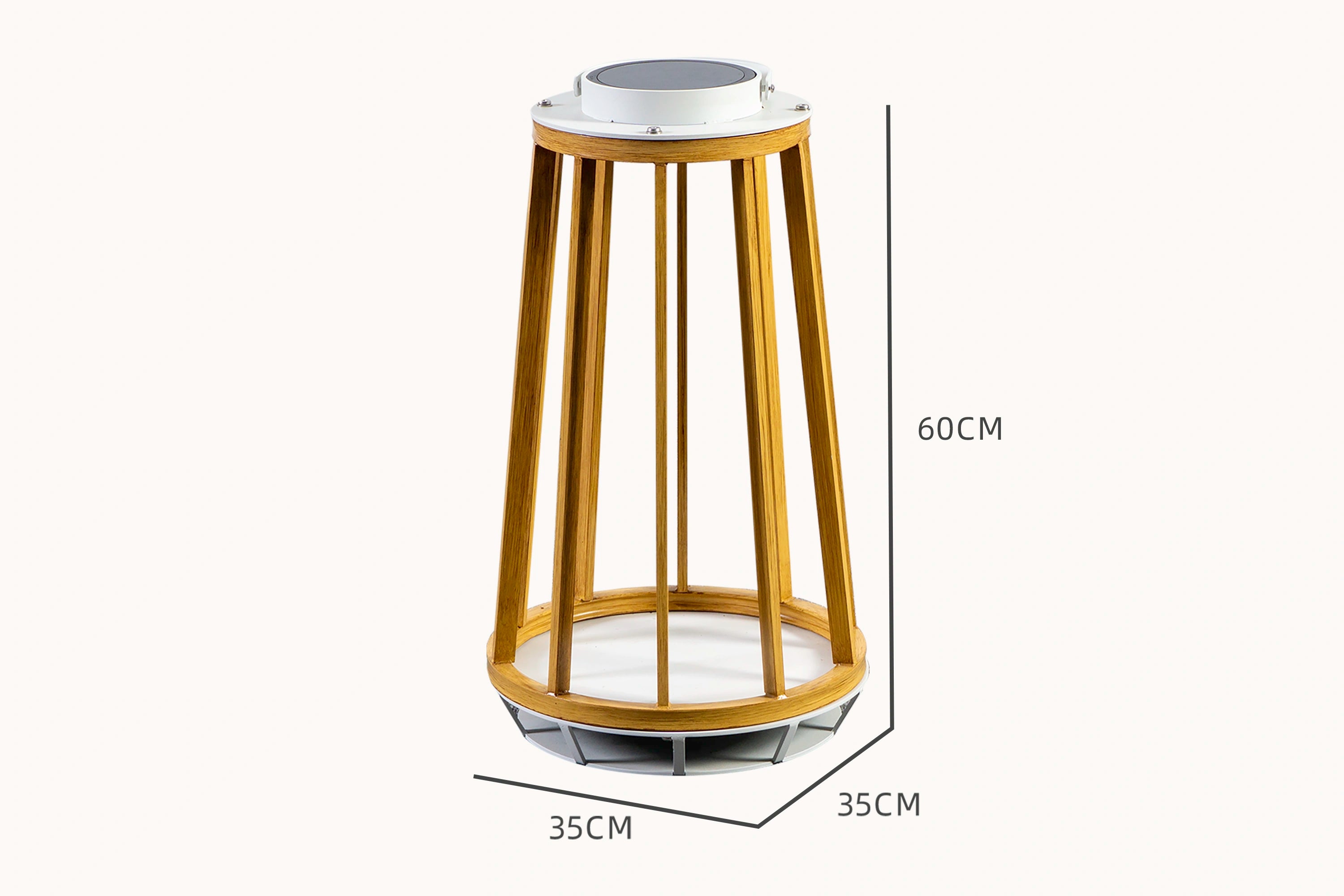 Cordoba Solar Garten Lampe aus Aluminium mit Teakholzimitation, zeigt elegant geflochtenes Olefin-Seil und robustes pulverbeschichtetes Aluminiumskelett, ideal für nachhaltige, stilvolle Außenbeleuchtung.