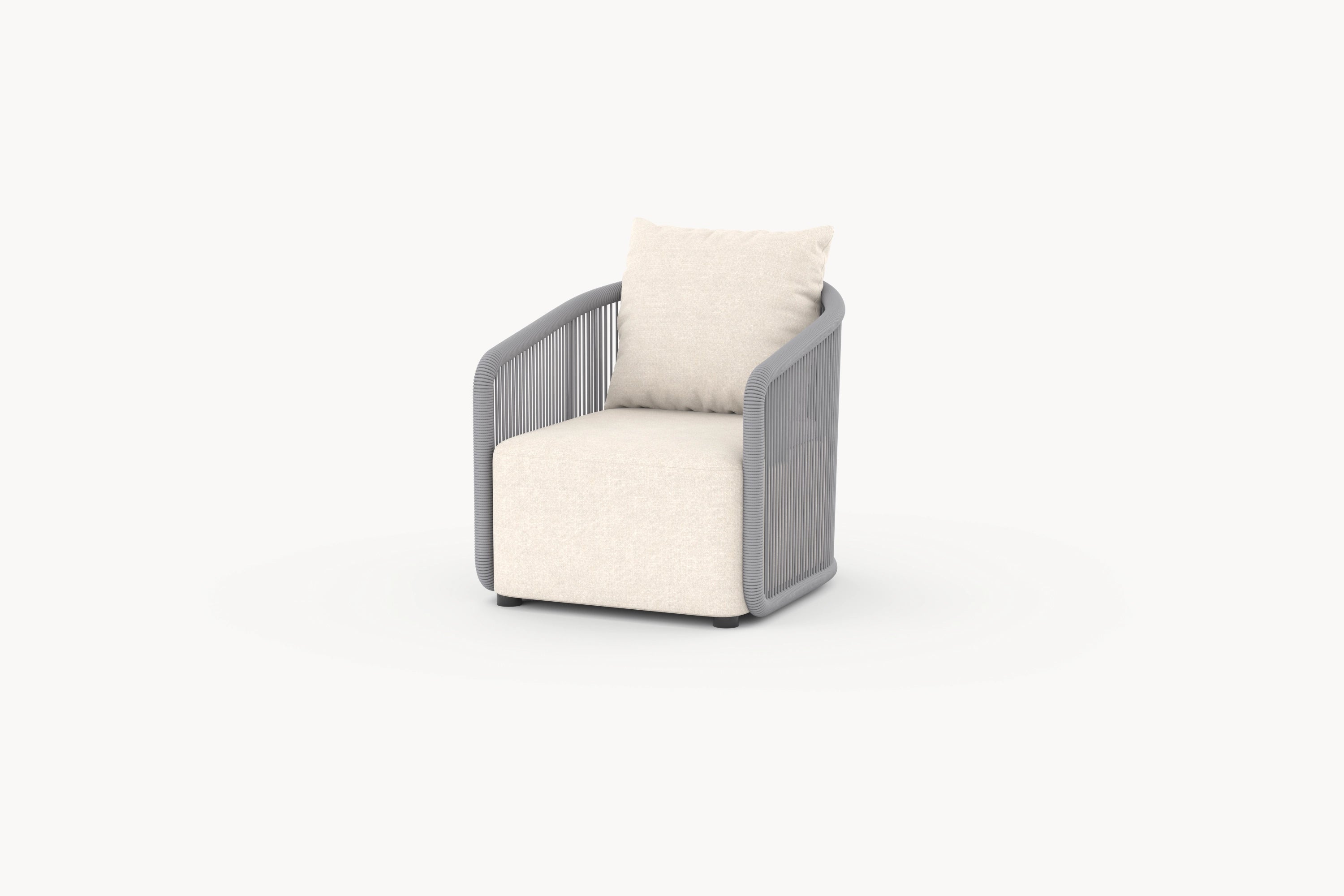 Kapalai 1-Sitzer Gartensessel ohne Armlehnen, mit kunstvollem Seildesign und sanft abgerundeten Ecken, verkörpert minimalistische Eleganz und Komfort, ideal für flexible und stilvolle Outdoor-Gestaltungen.