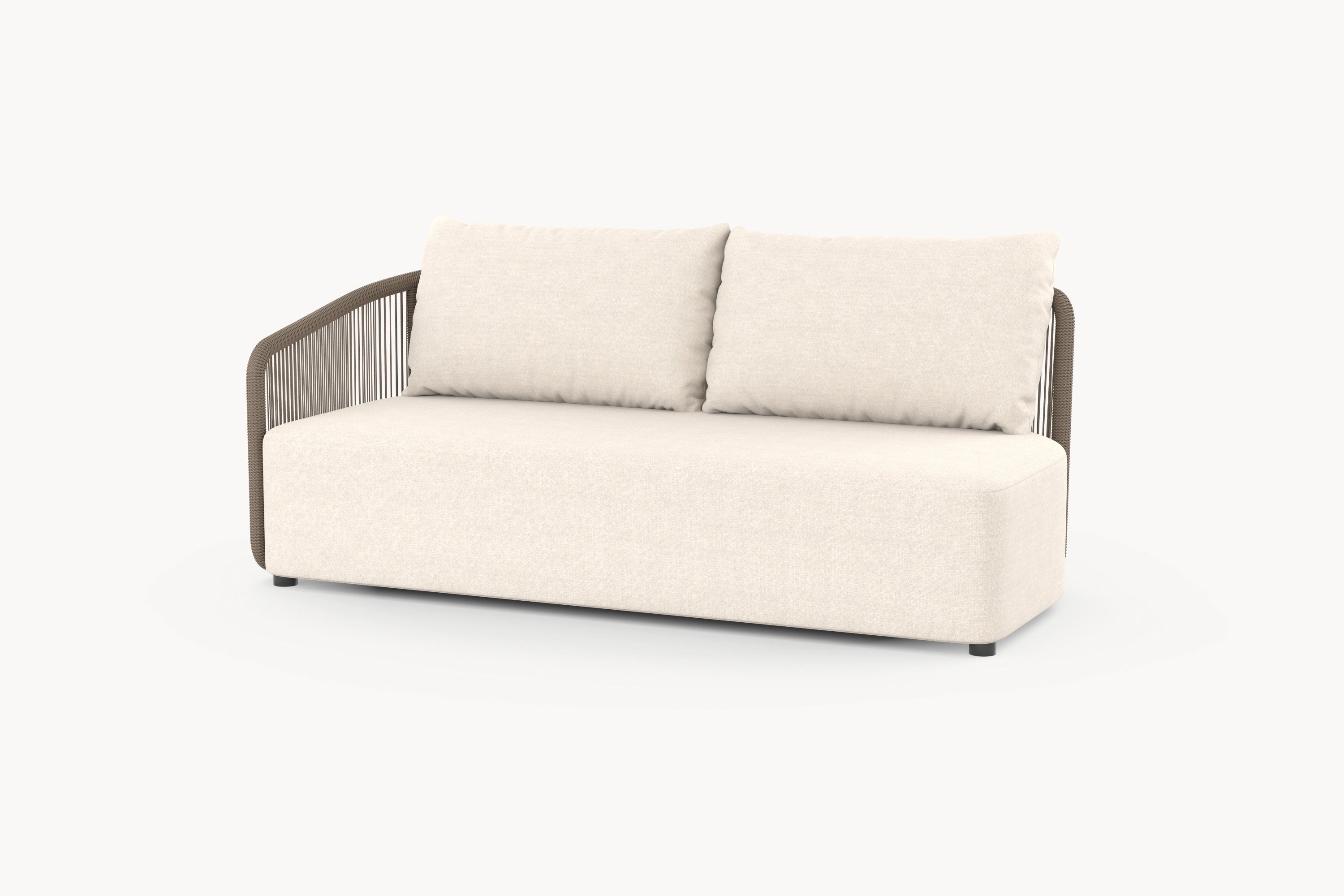 Kapalai Liege mit einer Armlehne, zeigt sanft abgerundete Kanten und ein kunstvoll verflochtenes Seildesign, das Eleganz und Komfort für stilvolle, modulare Outdoor-Einrichtungen von Finqa GmbH bietet.