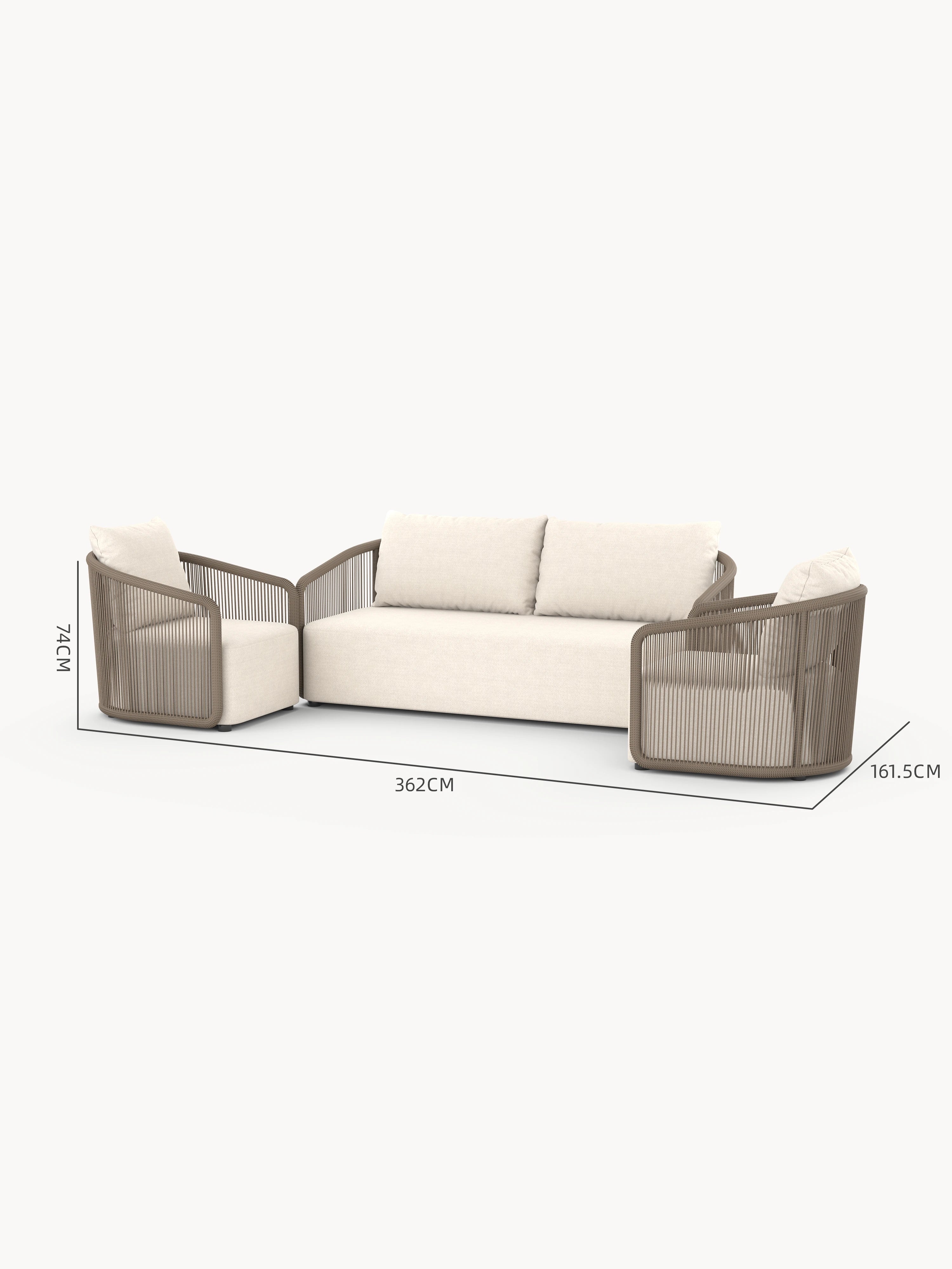 Kapalai Garten Loungesofa Set (4-Sitzer) mit Seilrahmen, bestehend aus einem dreisitzigen Sofa und zwei Sesseln mit cremefarbenen Polstern. Dimensionen: 362 cm Breite, 161,5 cm Tiefe, 74 cm Höhe.