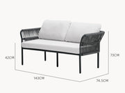 Malaga Gartensessel mit zwei Armlehnen, aus robustem Aluminium mit wetterfesten Zugbändern und Olefin-Stoff. Ideal für flexible Terrassengestaltung. Ergonomisches Design für Sicherheit und Komfort, perfekt für Familien.