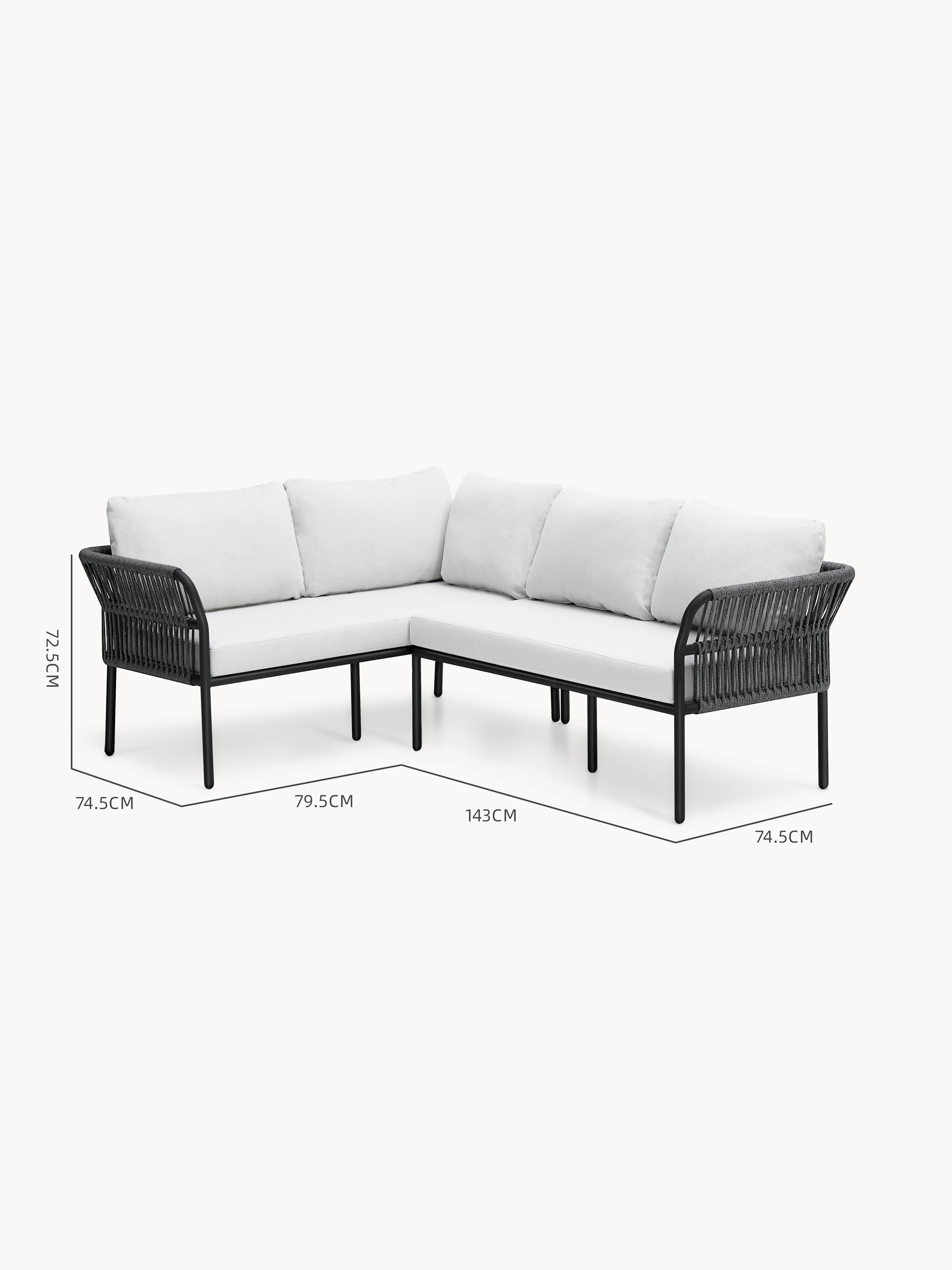 Malaga Garten Ecklounge Set (4-Sitzer) mit schwarzem Metallrahmen und handgefertigten Zugband-Paneelen, weißen Polstern, modularem L-förmigem Design; Maße: 72,5 cm hoch, 143 cm lang, 79,5 cm breit.