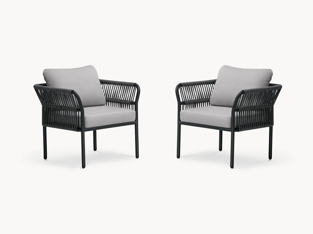 Malaga Garten Ecklounge Set (2-Sitzer) mit gepolsterten Sesseln auf weißem Hintergrund, zeigt modulares Design mit abgerundeten Armlehnen und wetterfesten Materialien für stilvolle Terrassengestaltung.