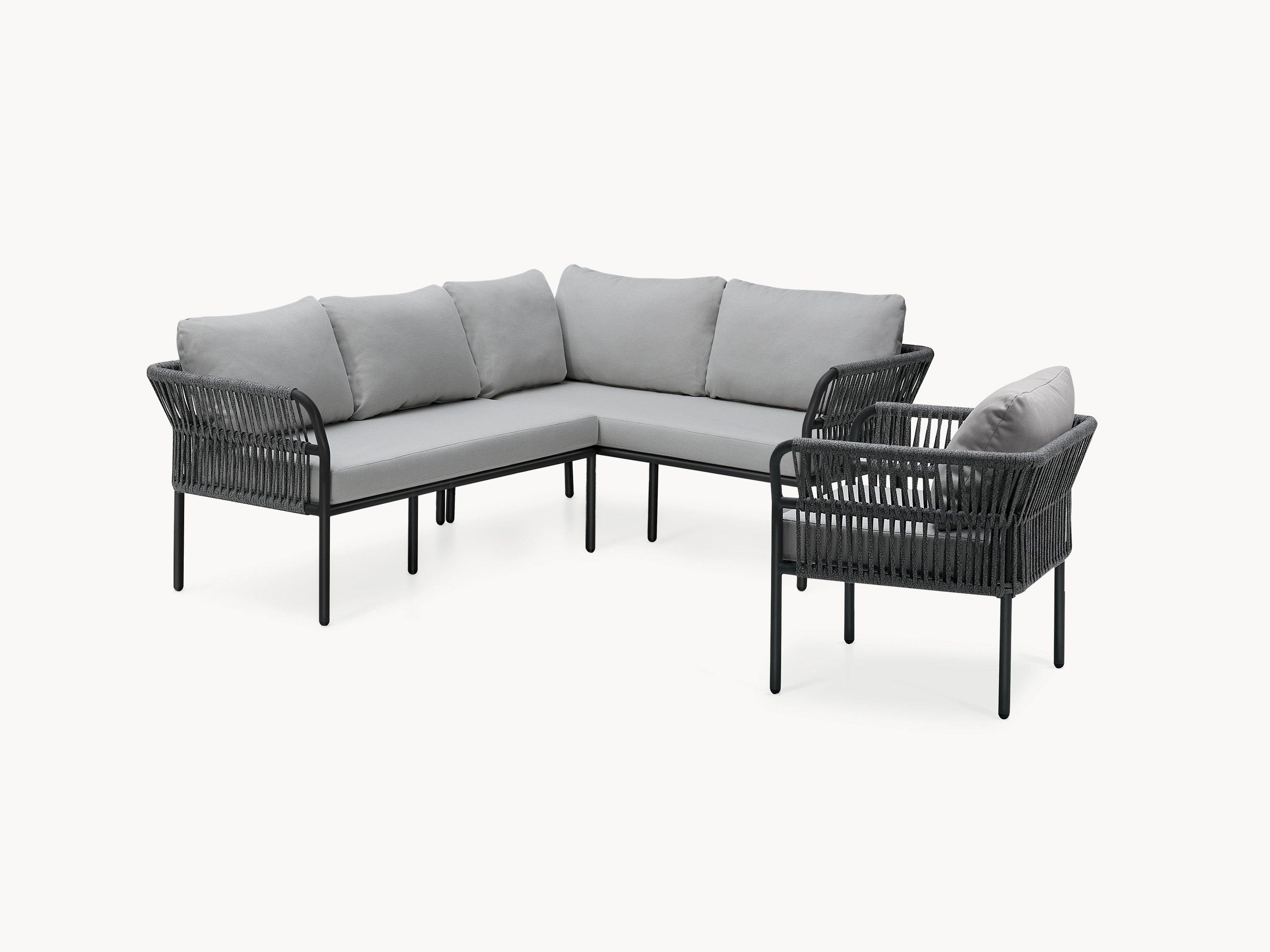 Malaga Garten Ecklounge Set (5-Sitzer) mit grauem Sofa und Stuhl, zeigt robustes Design mit abgerundeten Armlehnen und modularer Anordnung, ideal für stilvolle und wetterfeste Terrassengestaltung.