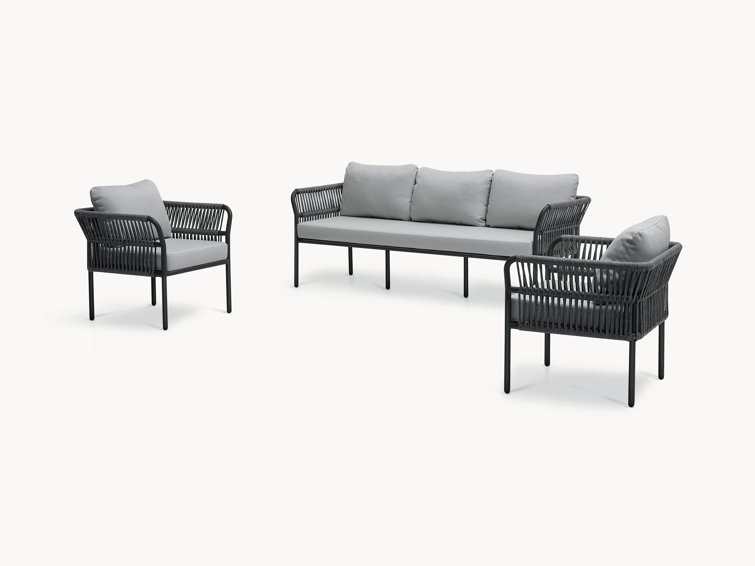 Malaga Garten Ecklounge Set (5-Sitzer) zeigt modulares Design mit abgerundeten Armlehnen, wetterfesten Olefin-Stoffbezügen und pulverbeschichtetem Aluminiumrahmen, ideal für stilvolle Terrassenmöbel von Finqa GmbH.