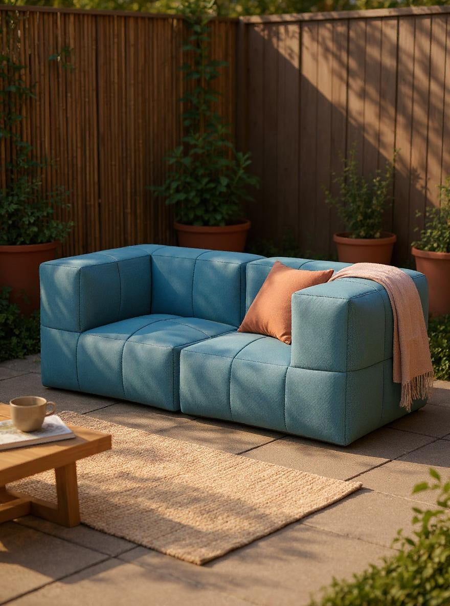 Marshmallow Modular Sofa Set S: Ein modulares Outdoor-Sofa inspiriert von Marshmallows, ideal für entspannte Momente. Hochwertige, umweltfreundliche Materialien bieten Flexibilität und Komfort, perfekt für Garten, Terrasse oder Balkon.
