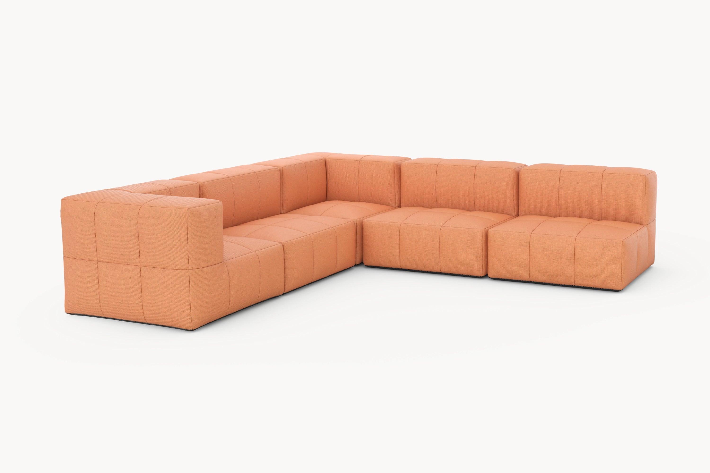 Marshmallow Modular Sofa Set (5-Sitzer) von Finqa: Ein modulares, nachhaltiges Sofa, inspiriert von Marshmallows, bietet Flexibilität und Komfort mit wasserabweisenden, umweltfreundlichen Materialien, ideal für individuelle Lounges.