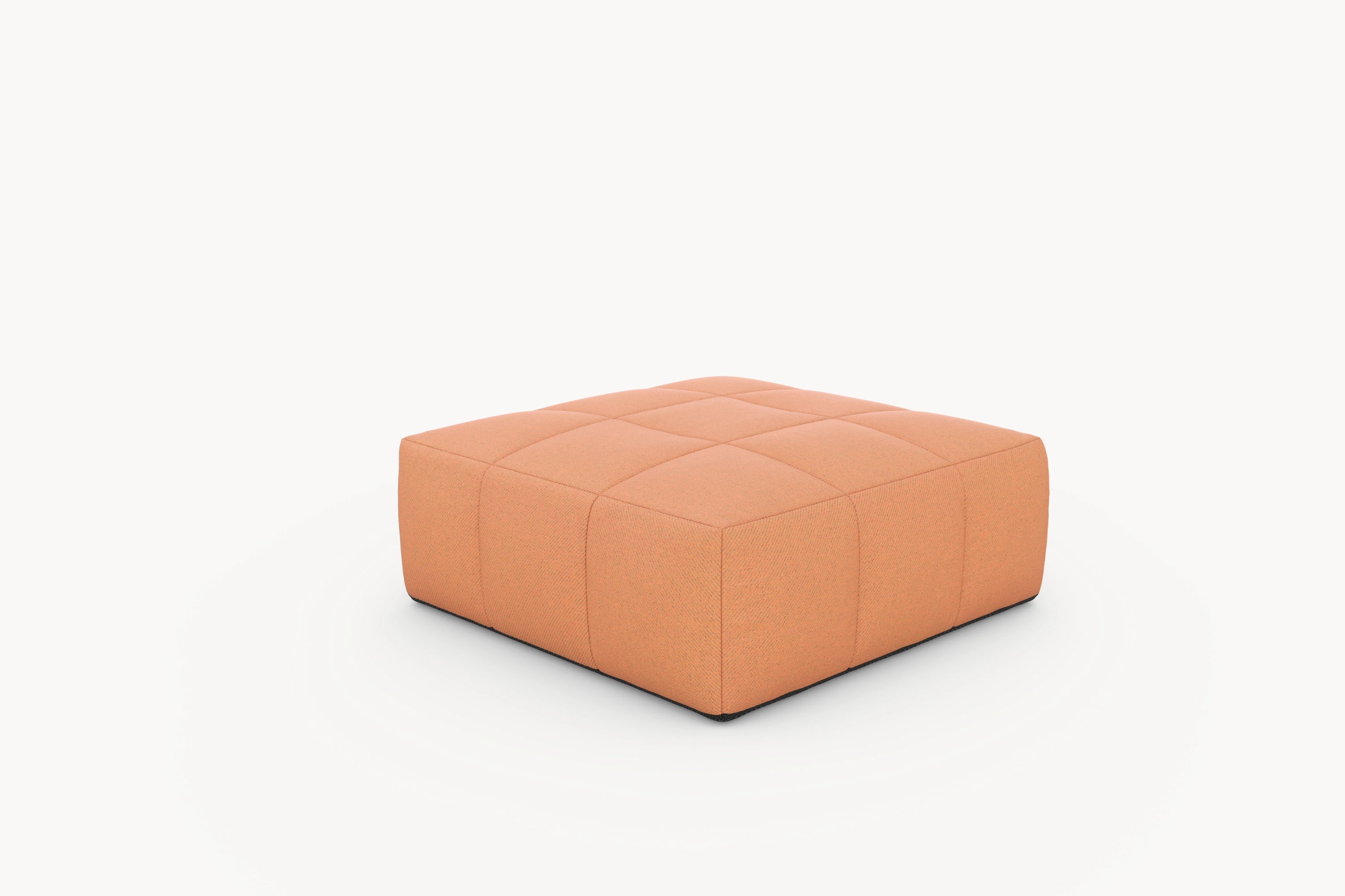 Marshmallow Serie-Bonbon Ottoman: Ein quadratisches, modulares Möbelstück mit schwarzen Nähten, inspiriert von Marshmallows. Perfekt für flexible, nachhaltige Outdoor-Gestaltungen von Finqa GmbH.