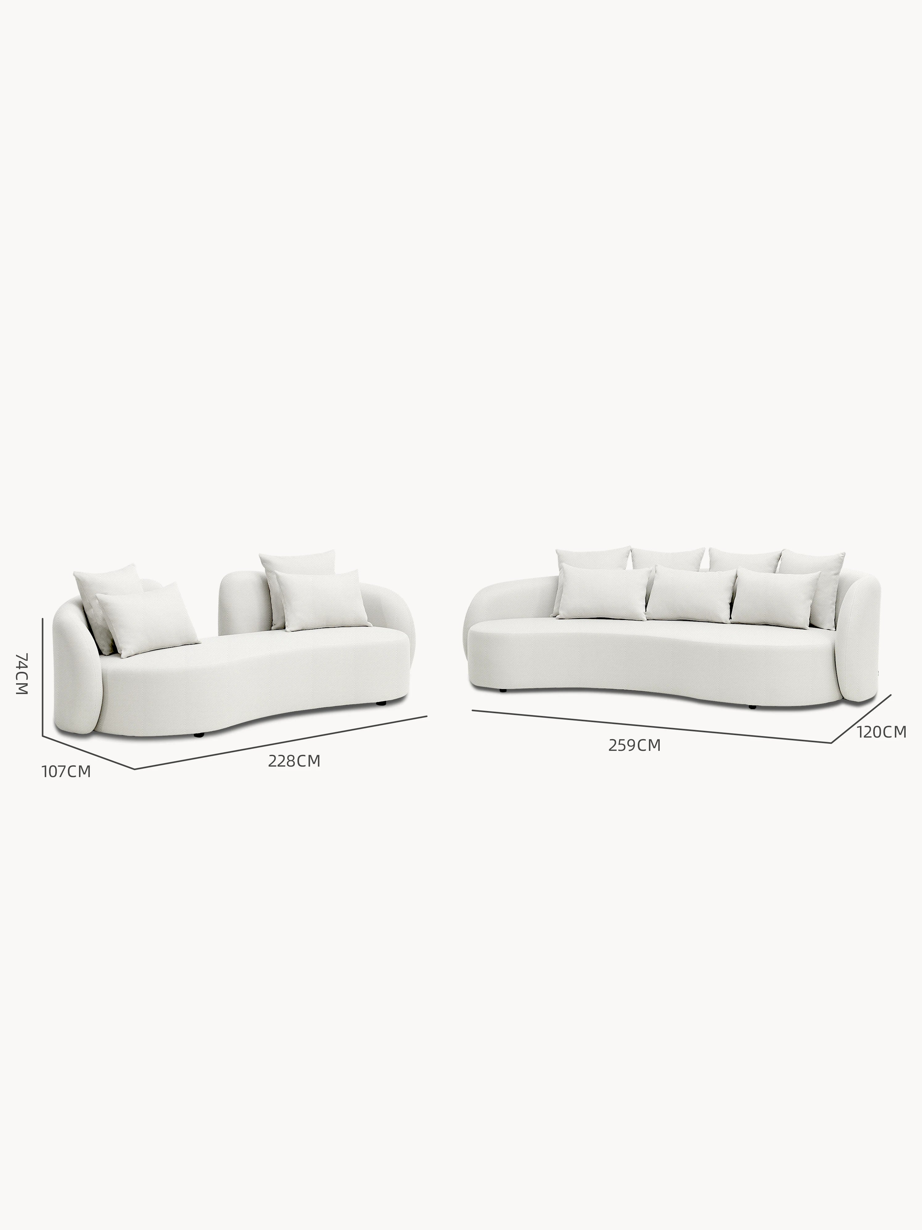 Santorini Garten Loungesofa Set (6-Sitzer) bestehend aus zwei geschwungenen, weißen Sofas mit losen Rückenkissen; links 228 cm, rechts 259 cm breit. Elegant, modular und perfekt für vielseitige Outdoor-Gestaltung.